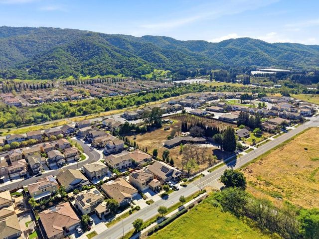 2610 Lone Oak Lane, Gilroy, CA 95020
