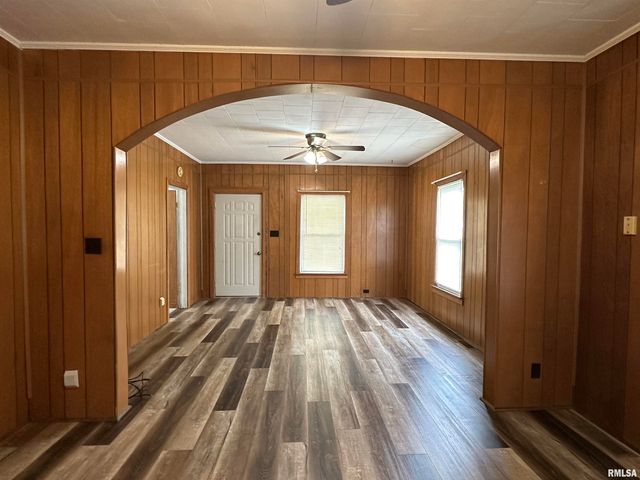 1520 Gartside Street, Murphysboro, IL 62966