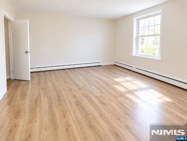 256 Crescent Lane 1, Cliffside Park, NJ 07010