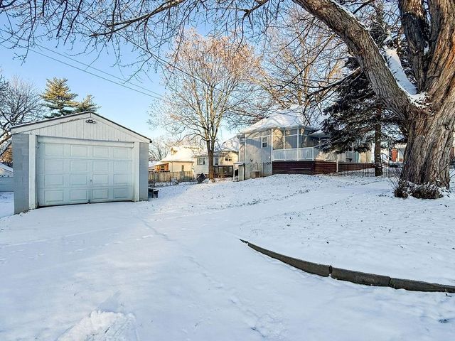 2924 Felix Street, St Joseph, MO 64501