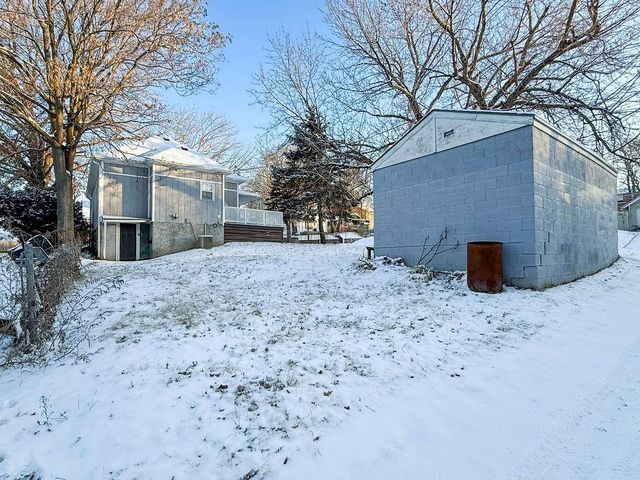 2924 Felix Street, St Joseph, MO 64501