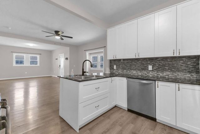 2924 Felix Street, St Joseph, MO 64501