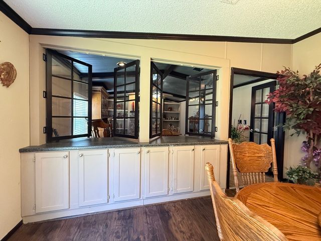 20970 Lee Lane, Chandler, TX 75758