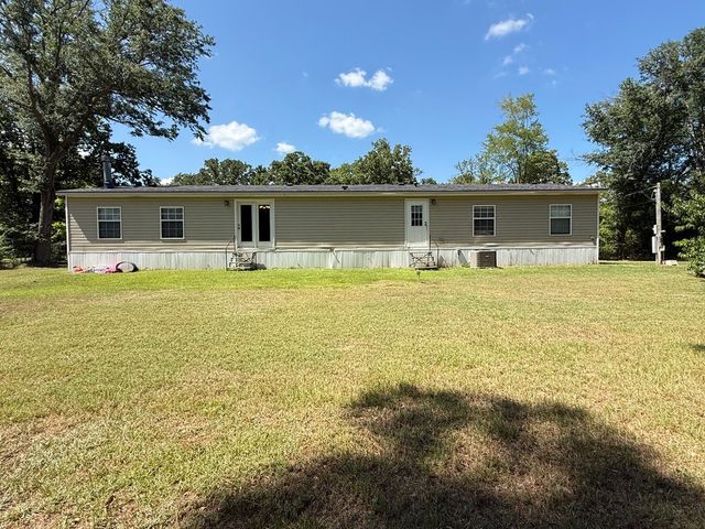 20970 Lee Lane, Chandler, TX 75758