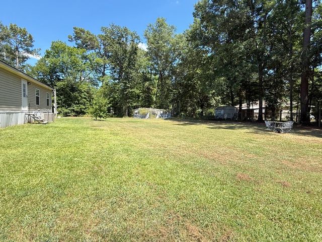 20970 Lee Lane, Chandler, TX 75758