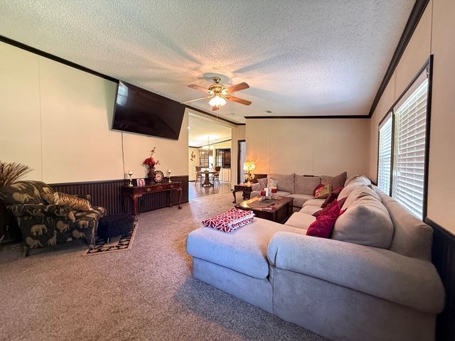 20970 Lee Lane, Chandler, TX 75758