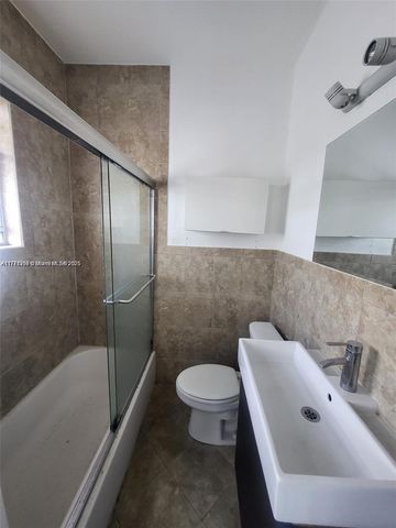 1611 Michigan Ave 25, Miami Beach, FL 33139