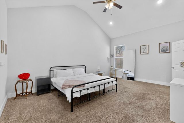 2015 Volga Avenue, Dallas, TX 75216