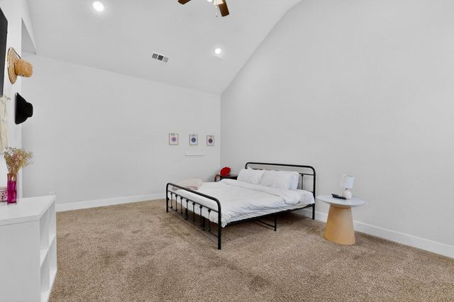 2015 Volga Avenue, Dallas, TX 75216