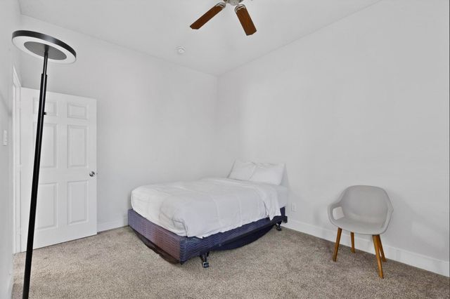 2015 Volga Avenue, Dallas, TX 75216