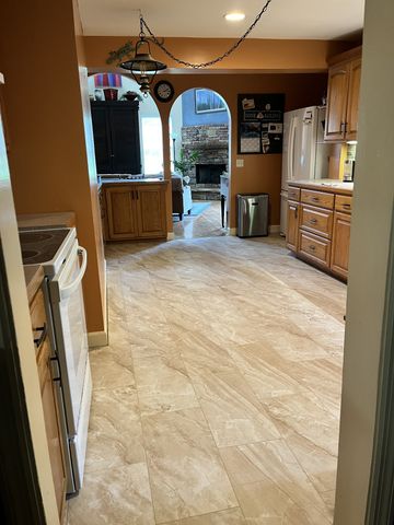824 Dry Creek Rd, Goodlettsville, TN 37072