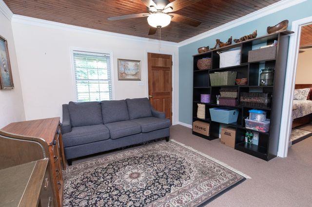 824 Dry Creek Rd, Goodlettsville, TN 37072