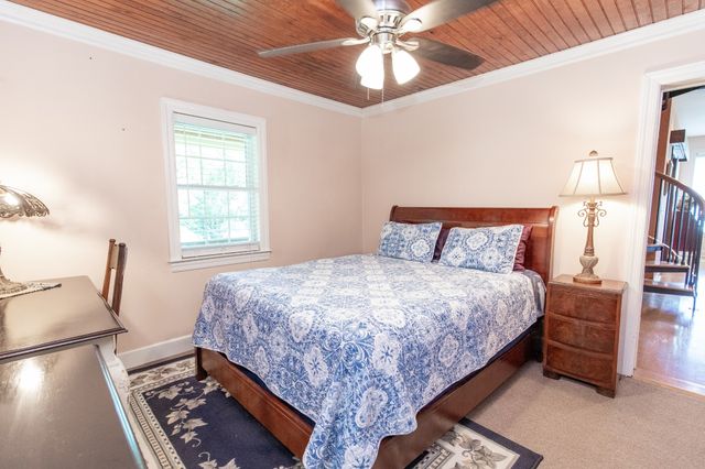 824 Dry Creek Rd, Goodlettsville, TN 37072