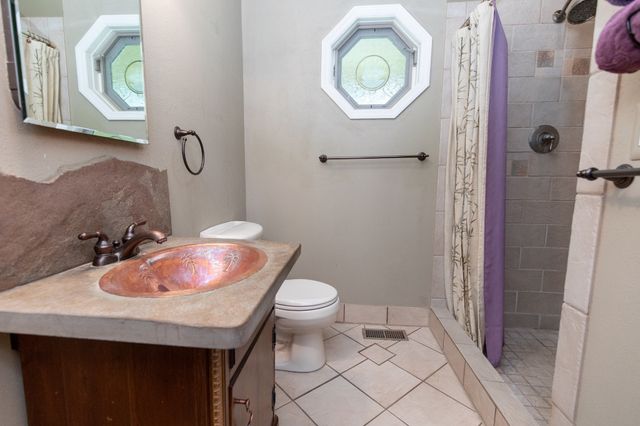 824 Dry Creek Rd, Goodlettsville, TN 37072