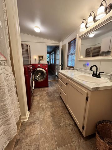 824 Dry Creek Rd, Goodlettsville, TN 37072