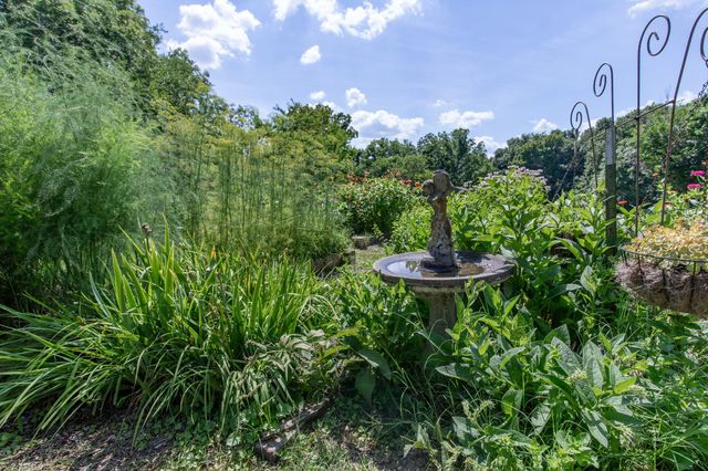 824 Dry Creek Rd, Goodlettsville, TN 37072
