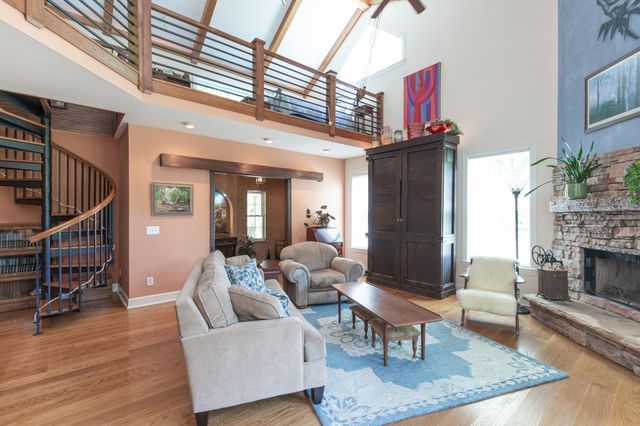 824 Dry Creek Rd, Goodlettsville, TN 37072