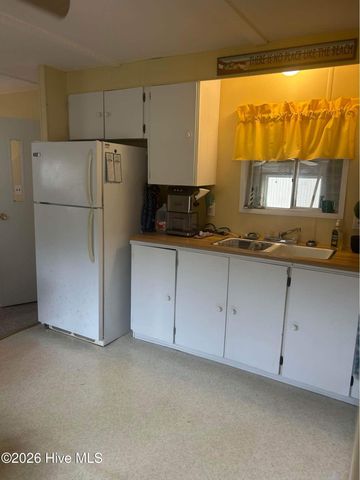 9136 E Calabash Drive SW, Calabash, NC 28467