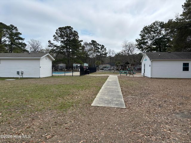 9136 E Calabash Drive SW, Calabash, NC 28467