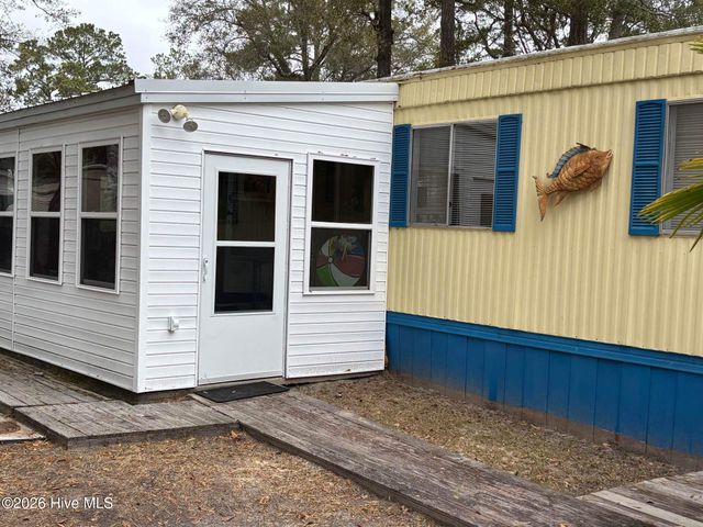 9136 E Calabash Drive SW, Calabash, NC 28467