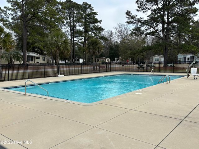 9136 E Calabash Drive SW, Calabash, NC 28467