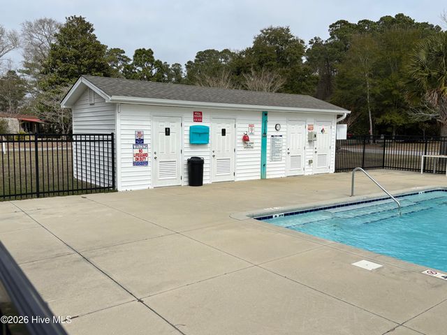 9136 E Calabash Drive SW, Calabash, NC 28467