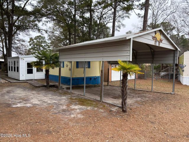 9136 E Calabash Drive SW, Calabash, NC 28467