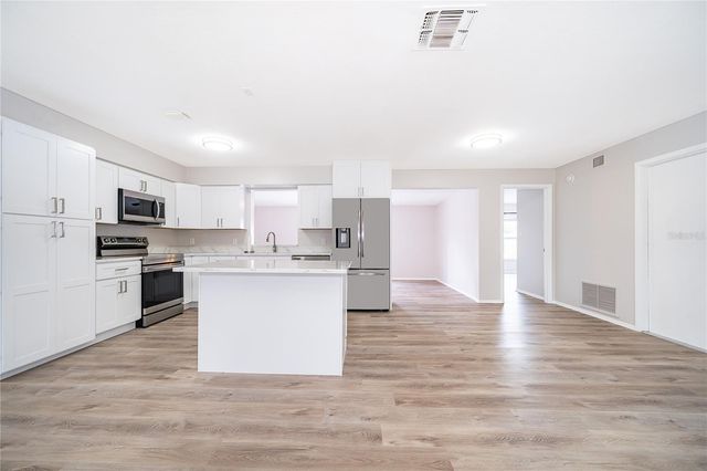 8448 MATTITUCK CIRCLE, Orlando, FL 32829