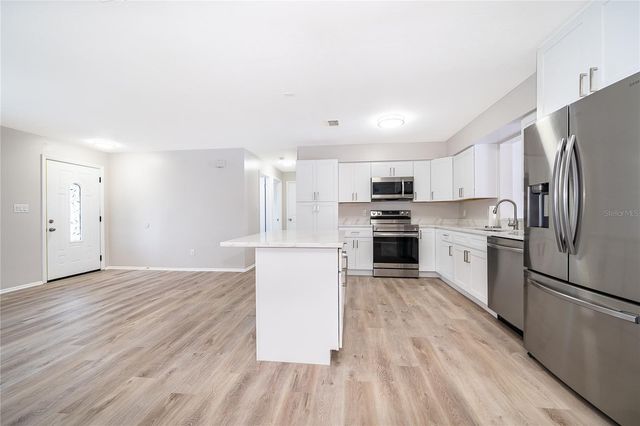 8448 MATTITUCK CIRCLE, Orlando, FL 32829