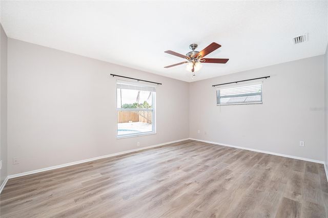 8448 MATTITUCK CIRCLE, Orlando, FL 32829