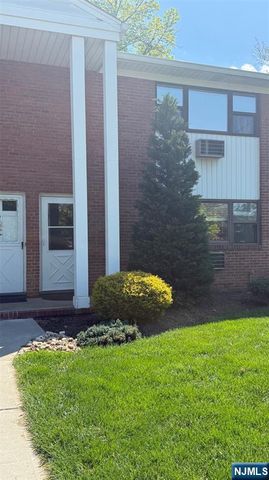 1 Colonial E, Little Falls, NJ 07424