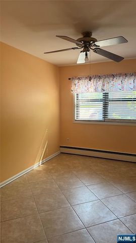 1 Colonial E, Little Falls, NJ 07424