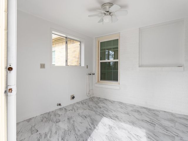 2500 Avenue E, Bay City, TX 77414