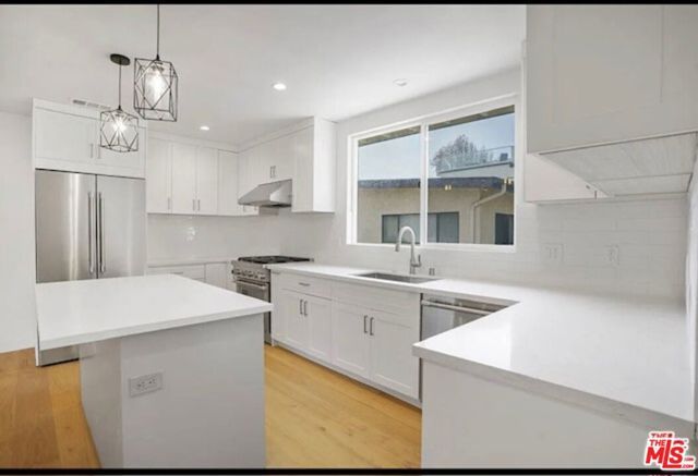 7406 W 82nd Street, Los Angeles, CA 90045