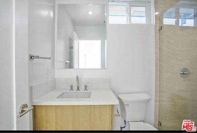 7406 W 82nd Street, Los Angeles, CA 90045