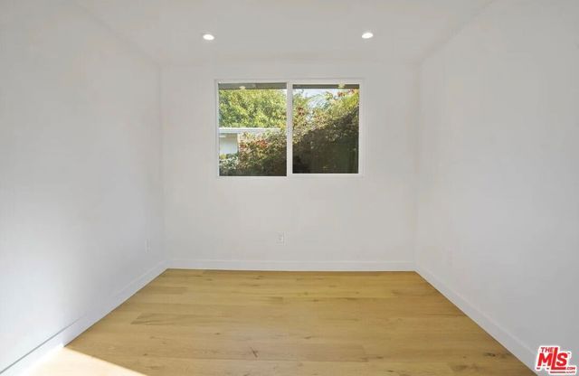 7406 W 82nd Street, Los Angeles, CA 90045