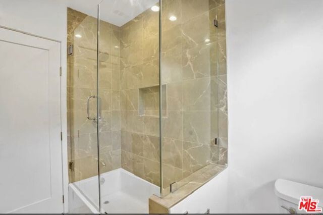 7406 W 82nd Street, Los Angeles, CA 90045