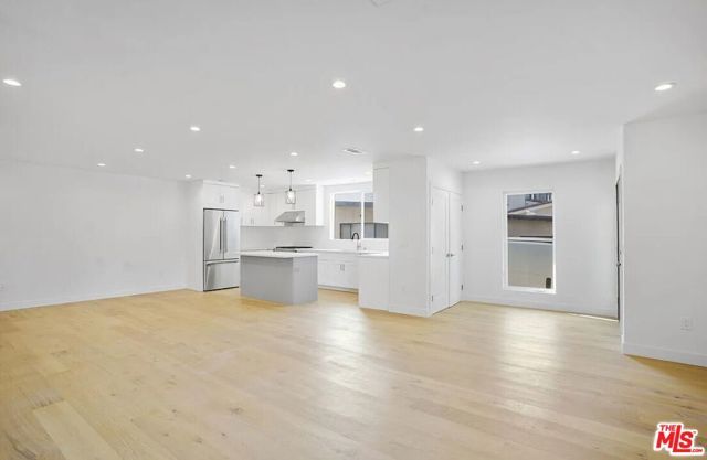 7406 W 82nd Street, Los Angeles, CA 90045