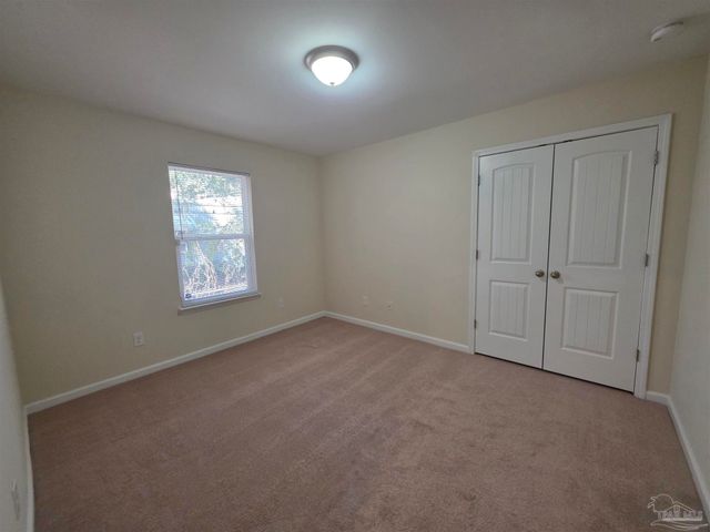 1646 Ora Dr, Pensacola, FL 32506