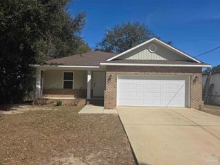 1646 Ora Dr, Pensacola, FL 32506