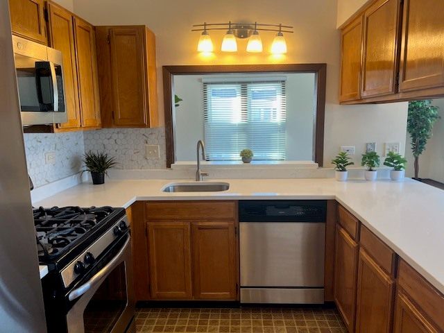 1796 Vermont Drive A, Elk Grove Village, IL 60007