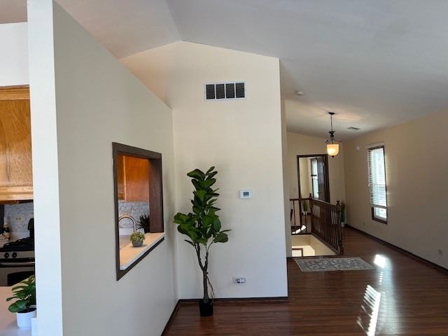 1796 Vermont Drive A, Elk Grove Village, IL 60007