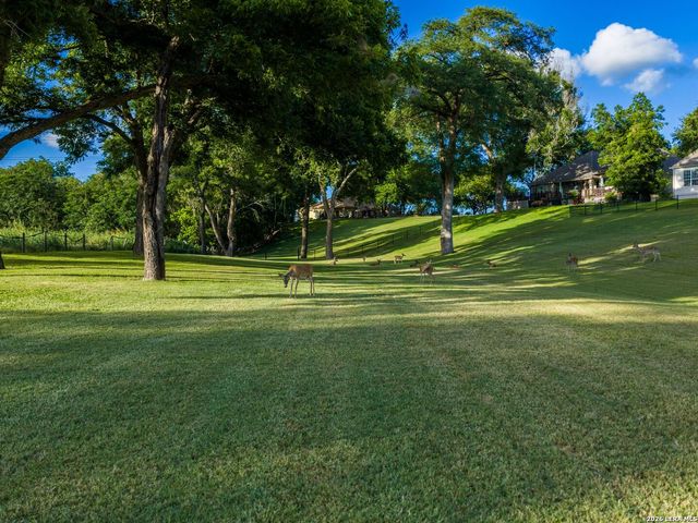 102 Rio Azul, Seguin, TX 78155