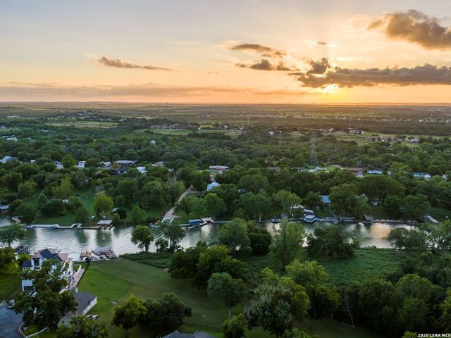 102 Rio Azul, Seguin, TX 78155