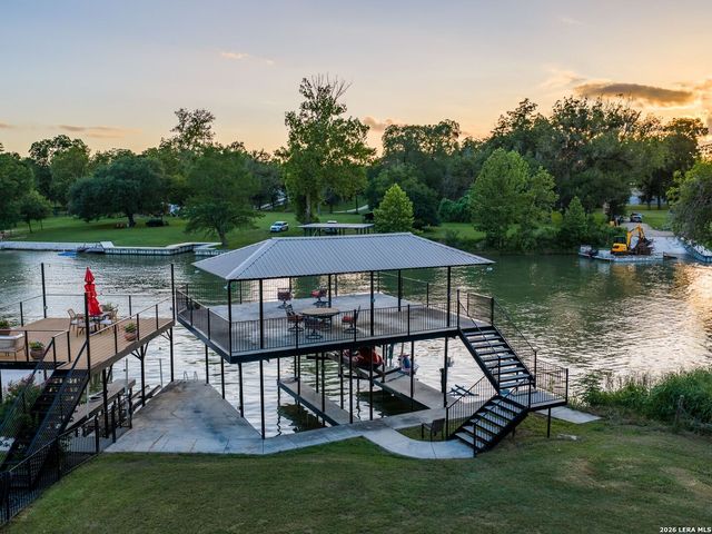 102 Rio Azul, Seguin, TX 78155