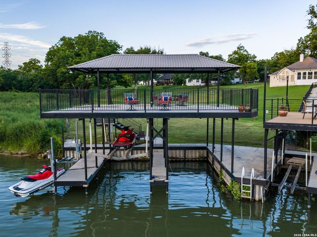 102 Rio Azul, Seguin, TX 78155