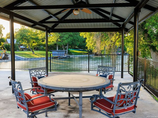 102 Rio Azul, Seguin, TX 78155