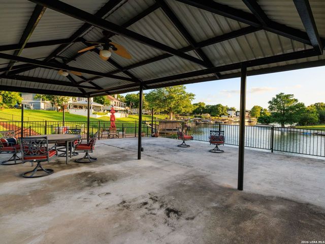 102 Rio Azul, Seguin, TX 78155