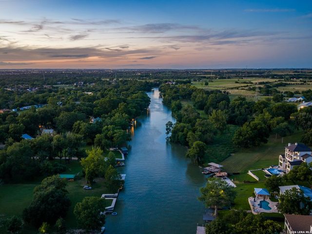 102 Rio Azul, Seguin, TX 78155