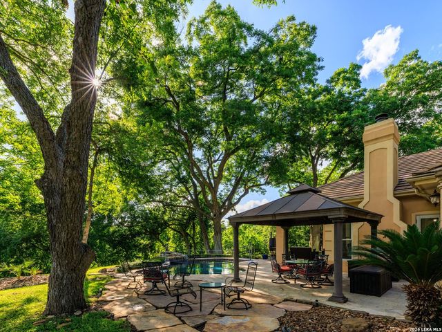 102 Rio Azul, Seguin, TX 78155
